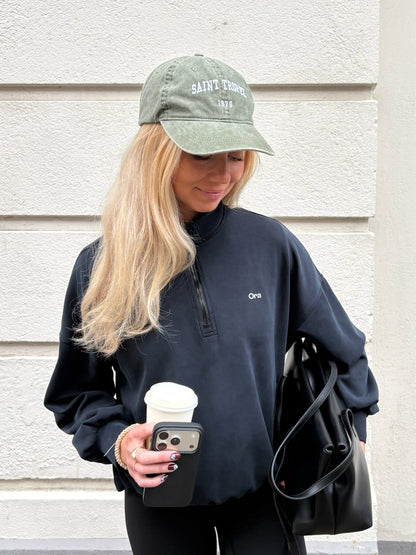 Studio Quarter Zip